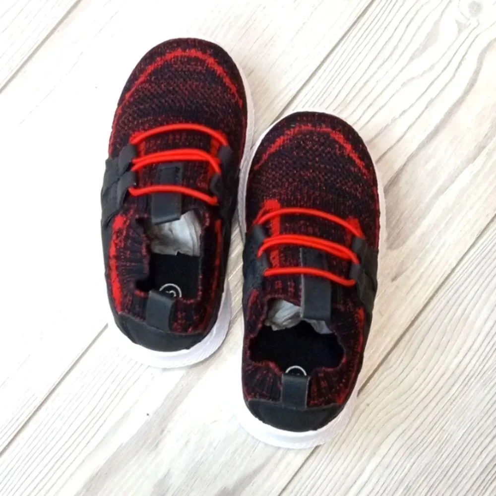 (73-3631)   Amazon  Shoes Sz 8